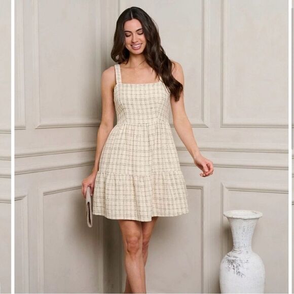 Square neck mini summer dress. Sizes S, M and L - Picture 2 of 4